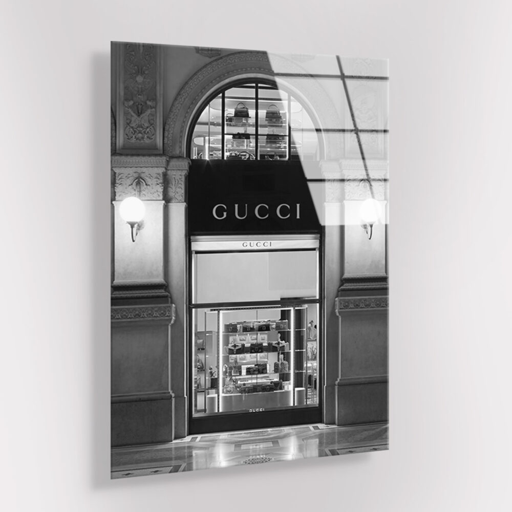 gucci-shopping-district-glass-mockup1-min
